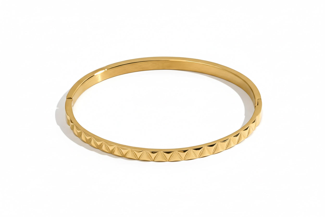 Power Facet Bangle