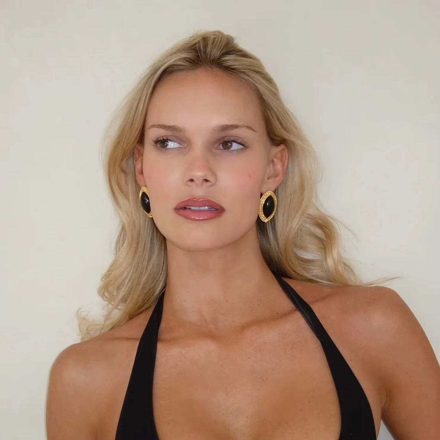 Noire Luxe Earrings
