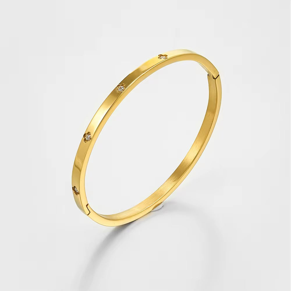 Lyra Petal Bracelet