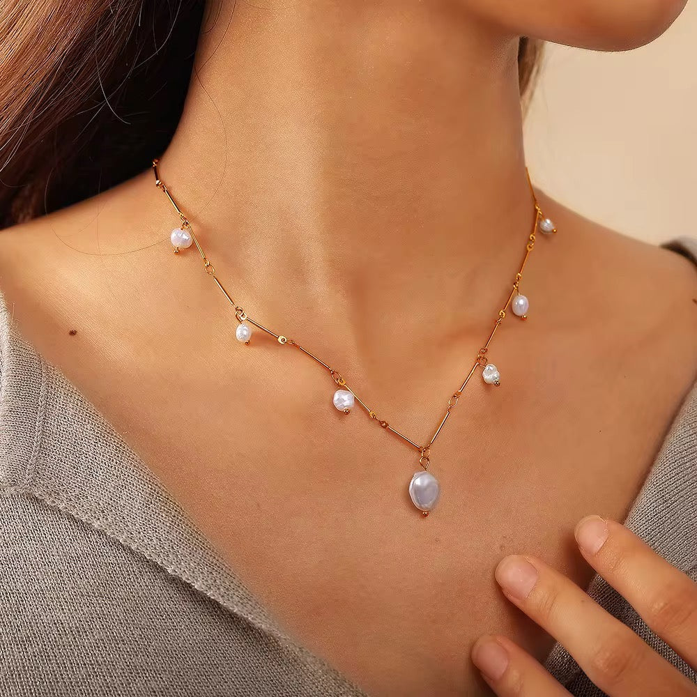 Center Stage Pearl Necklace
