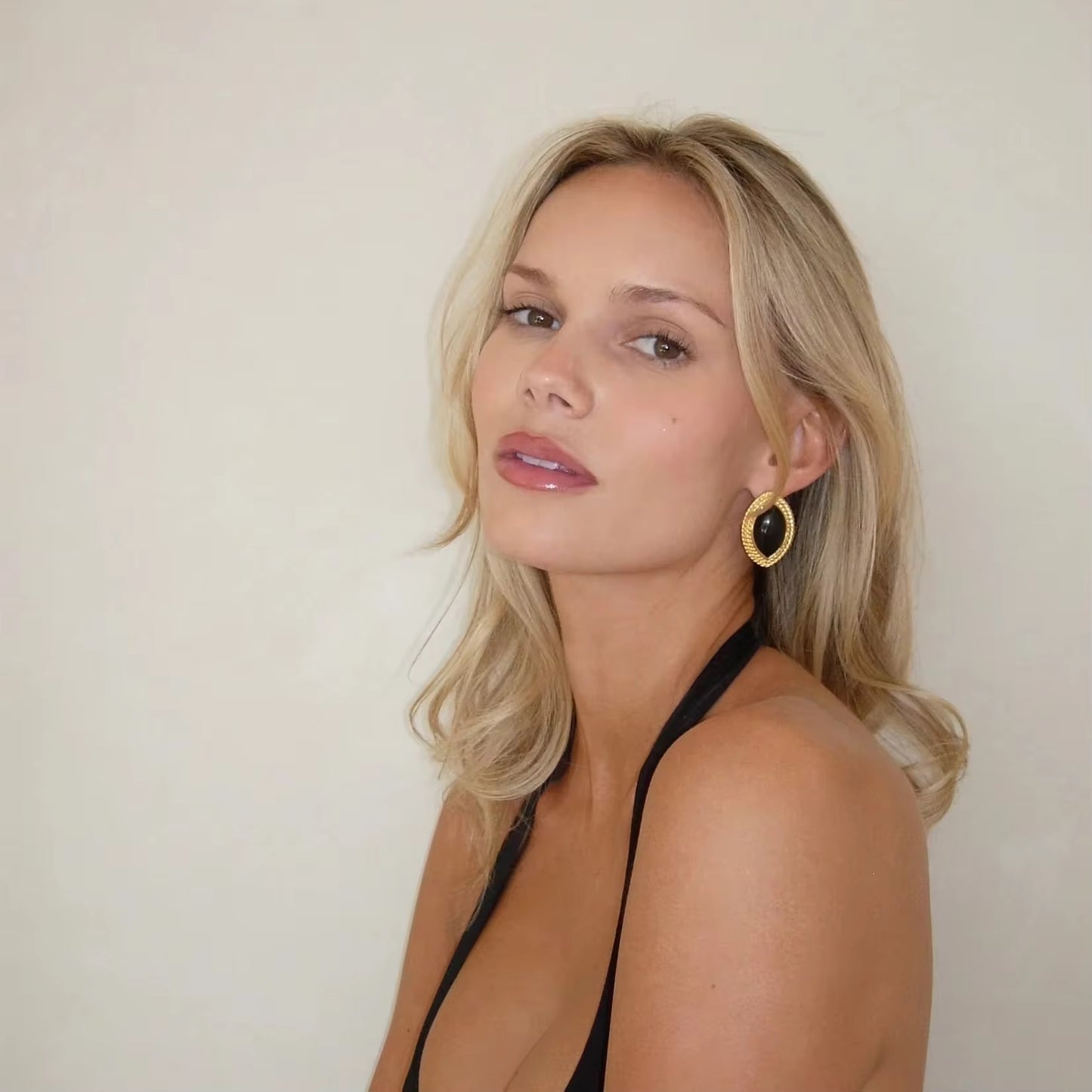 Noire Luxe Earrings
