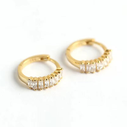 Mini Melania Huggie Hoops