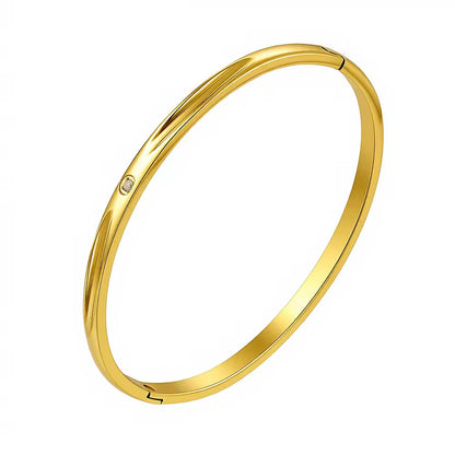 Sabrina Bangle