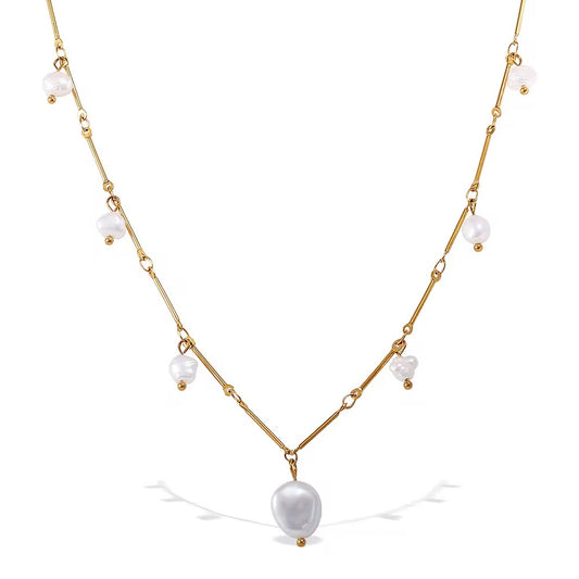 Center Stage Pearl Necklace