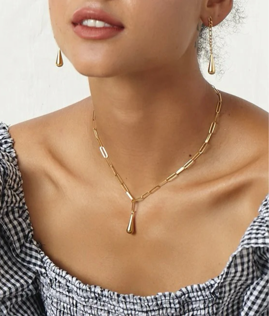 Daisy Necklace