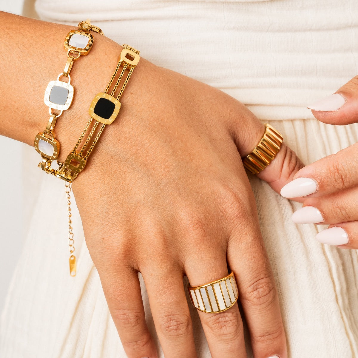 Valencia Mother of Pearl Ring