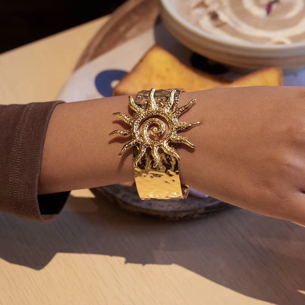 Star of the Show Cuff