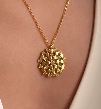 Vianelle Necklace