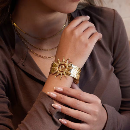 Star of the Show Cuff