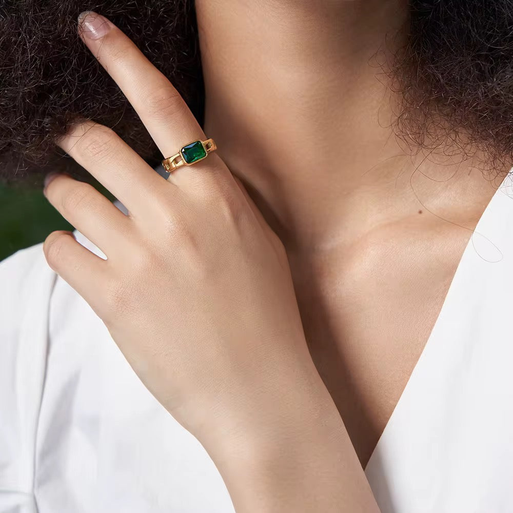 Viera Emerald Cuff Ring