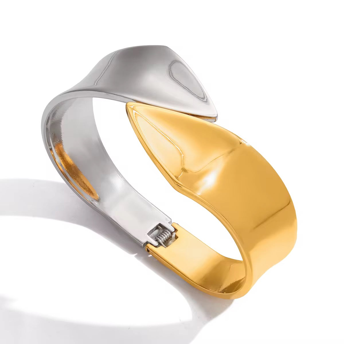 Irina Bold Cuff