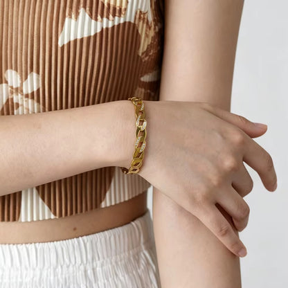 Verona Link Crystal Bangle