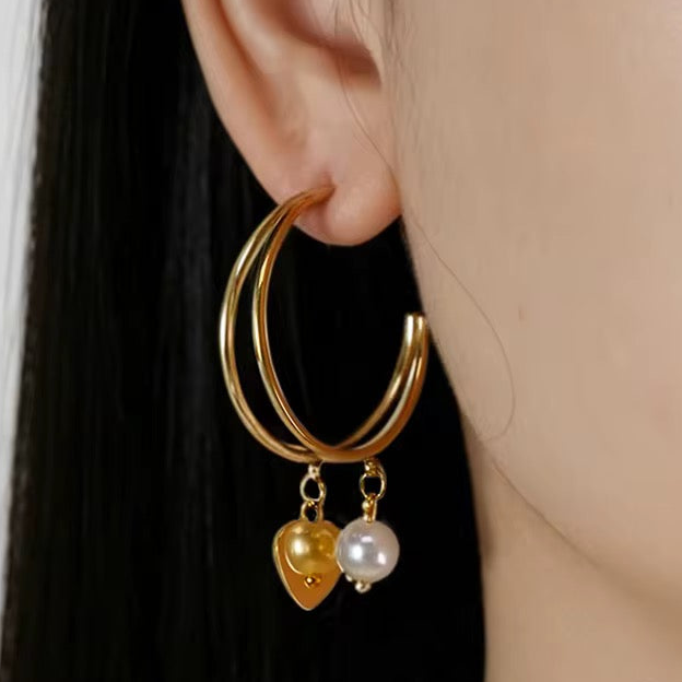 Amour Pearl Hoops