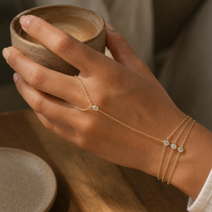 Lumière Hand Chain