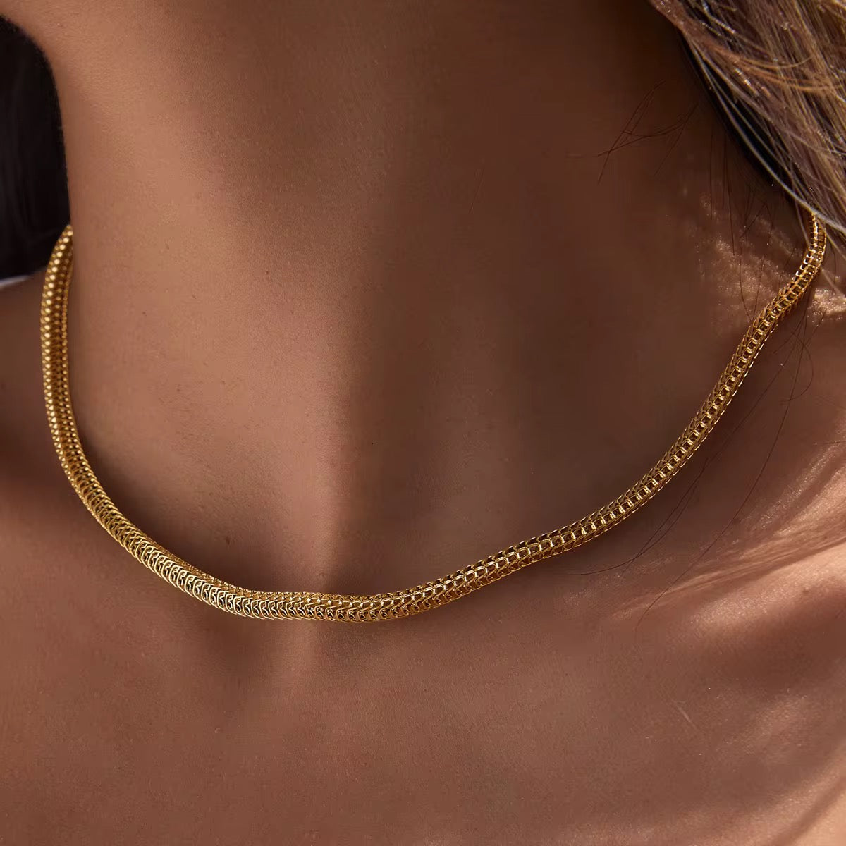 Luna Herringbone Chain