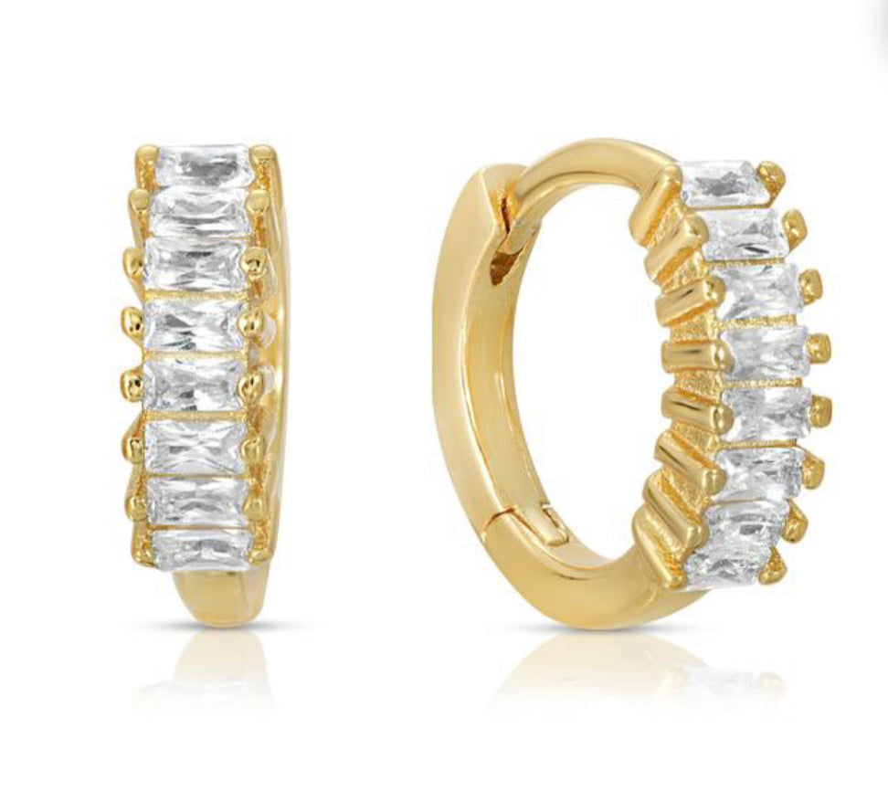 Mini Melania Huggie Hoops