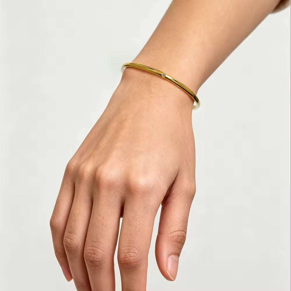 Sabrina Bangle