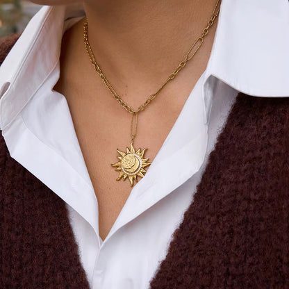 Star of the Show Necklace