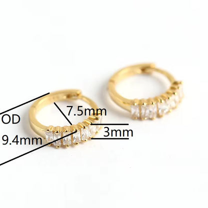 Mini Melania Huggie Hoops