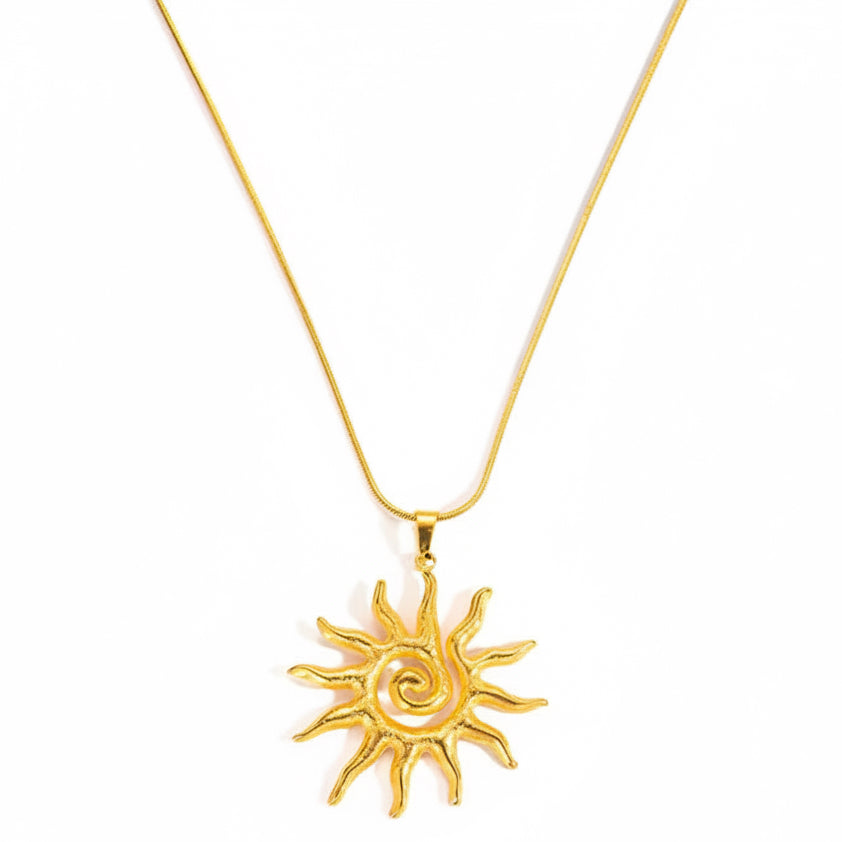 Villa Soleil Necklace
