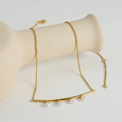 Elara Pearl Necklace