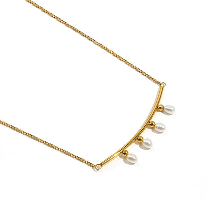 Elara Pearl Necklace